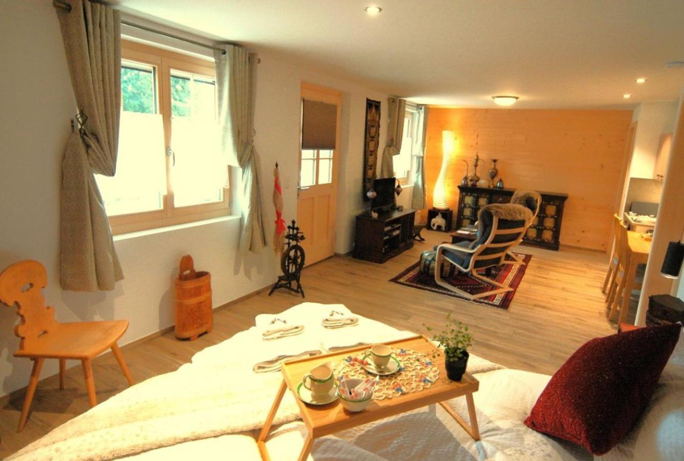 Large Deluxe Studio For 2 - Chalet Lovo Lenk im Simmental Exterior foto